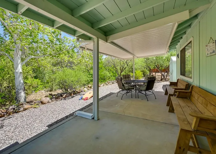 Holiday home Near Hiking: Creekfront Valley Retreat *