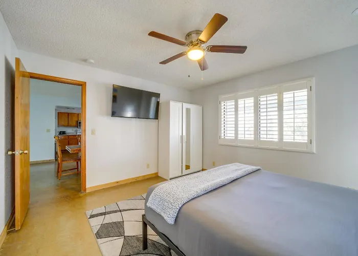 Near Hiking: Creekfront Valley Retreat * Camp Verde